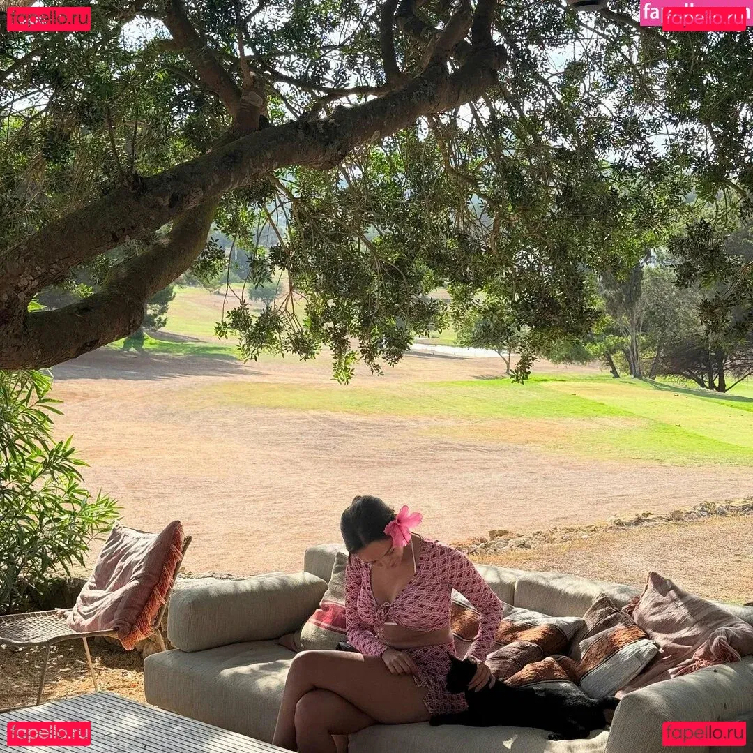 Maria Cândida Onlyfans Photo Gallery 