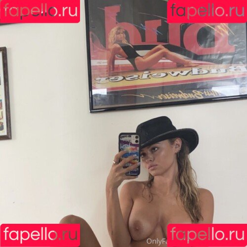 Paris Wycherley Onlyfans Photo Gallery 