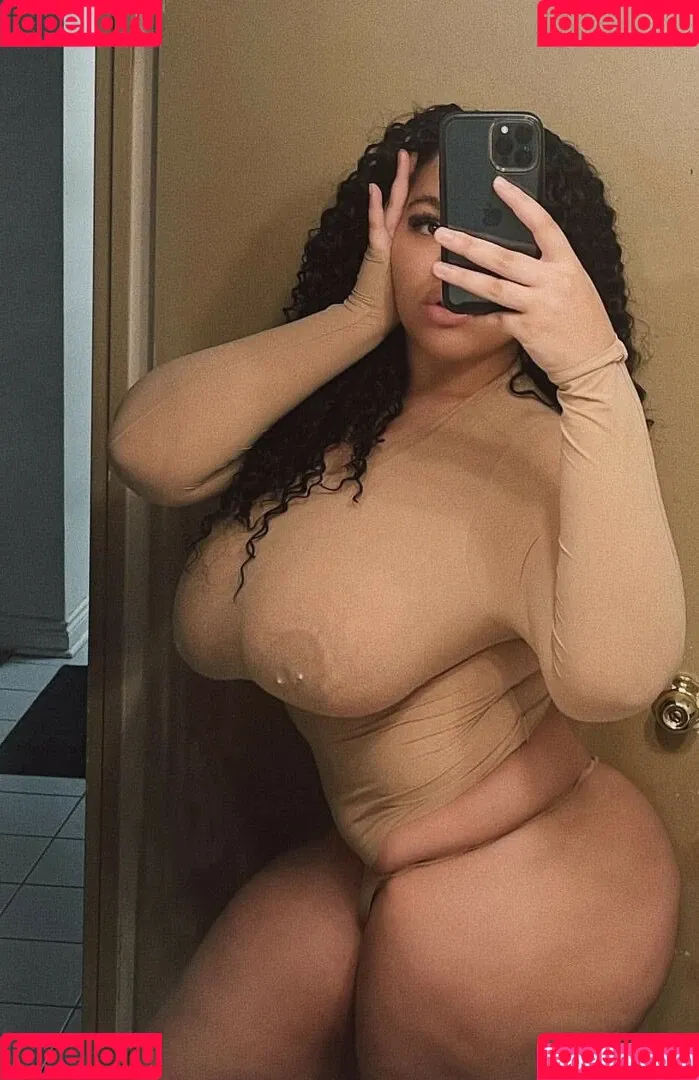 Tanya Mayenge Onlyfans Photo Gallery 