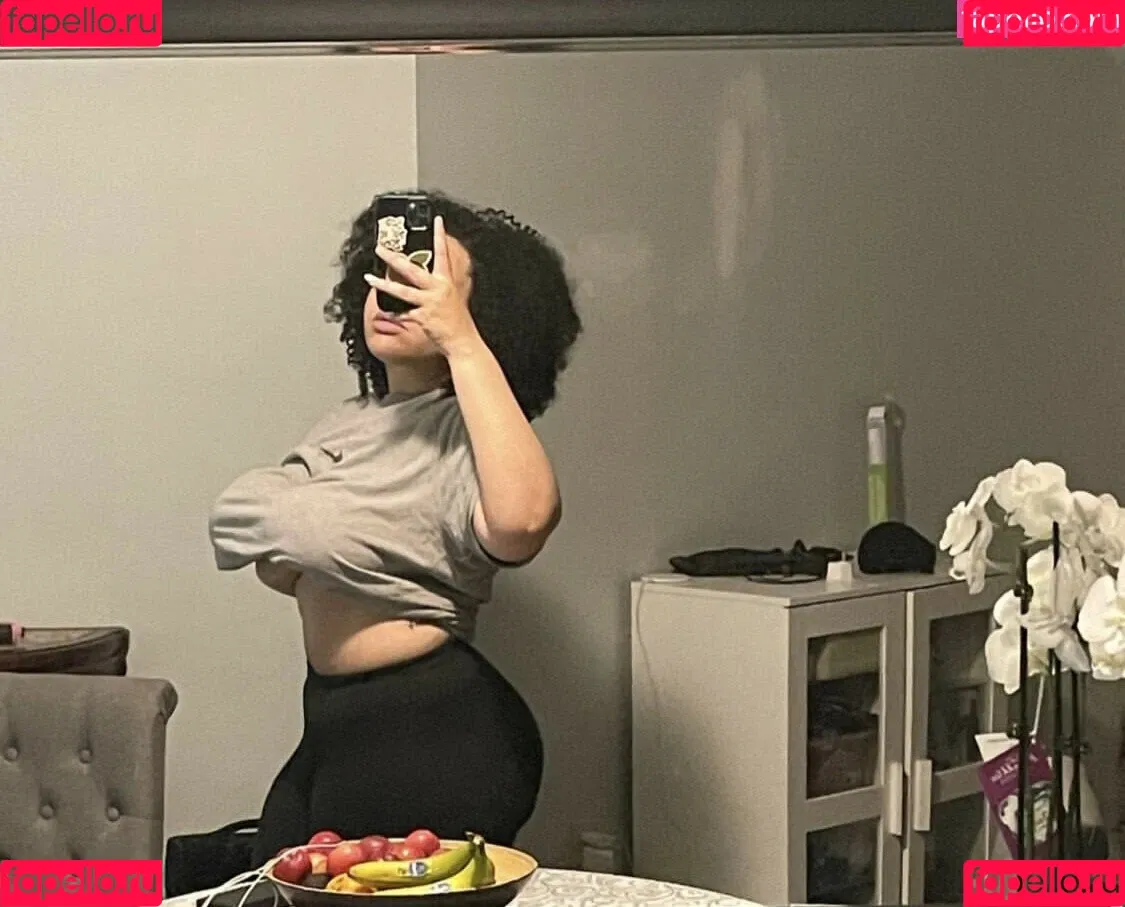 Tanya Mayenge Onlyfans Photo Gallery 