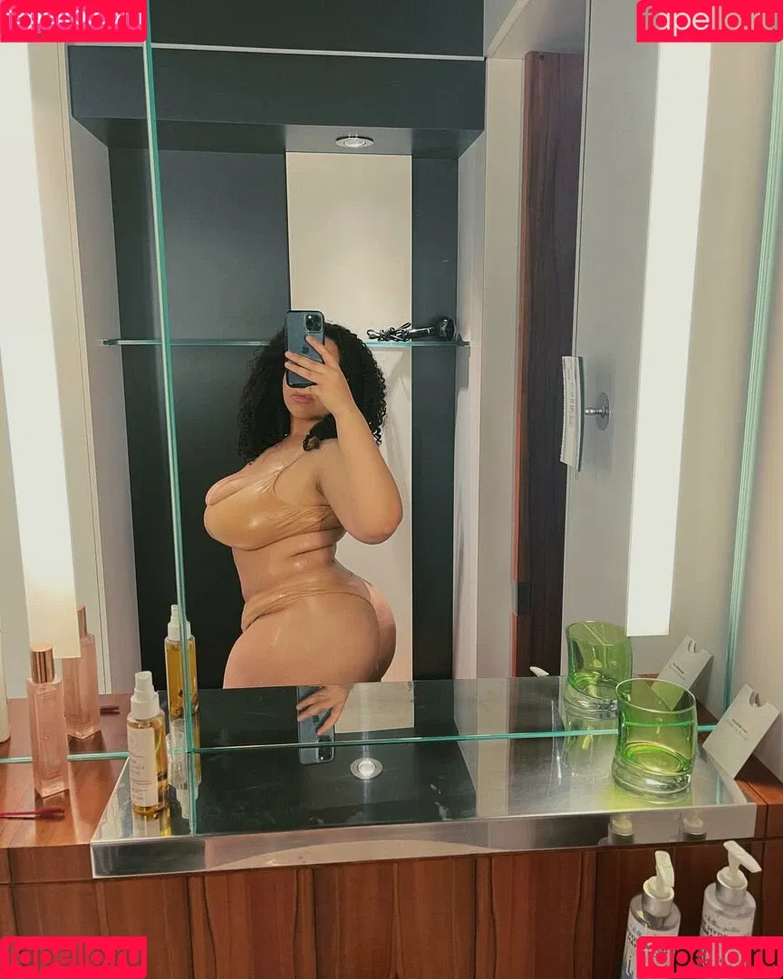 Tanya Mayenge Onlyfans Photo Gallery 