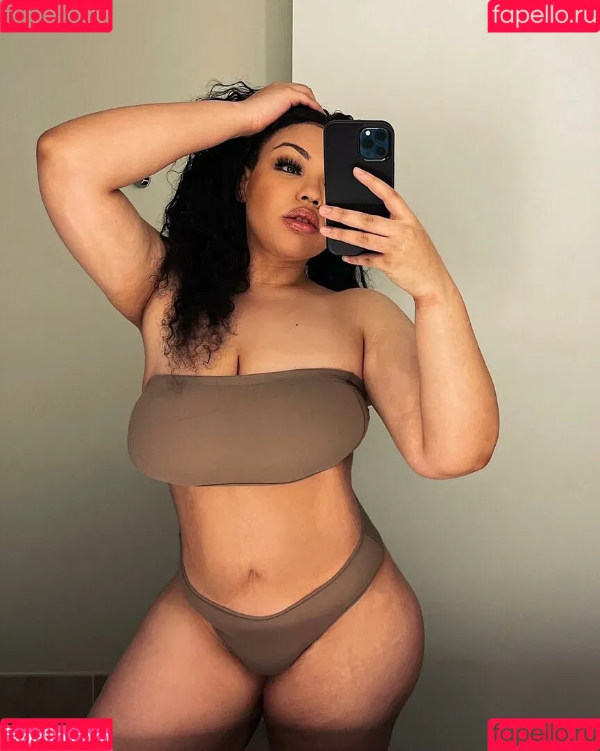 Tanya Mayenge Onlyfans Photo Gallery 