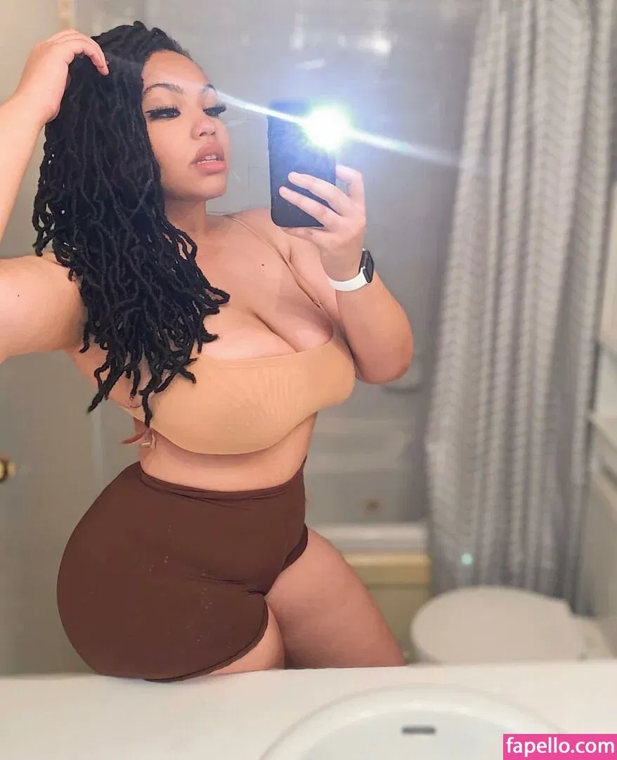 Tanya Mayenge Onlyfans Photo Gallery 