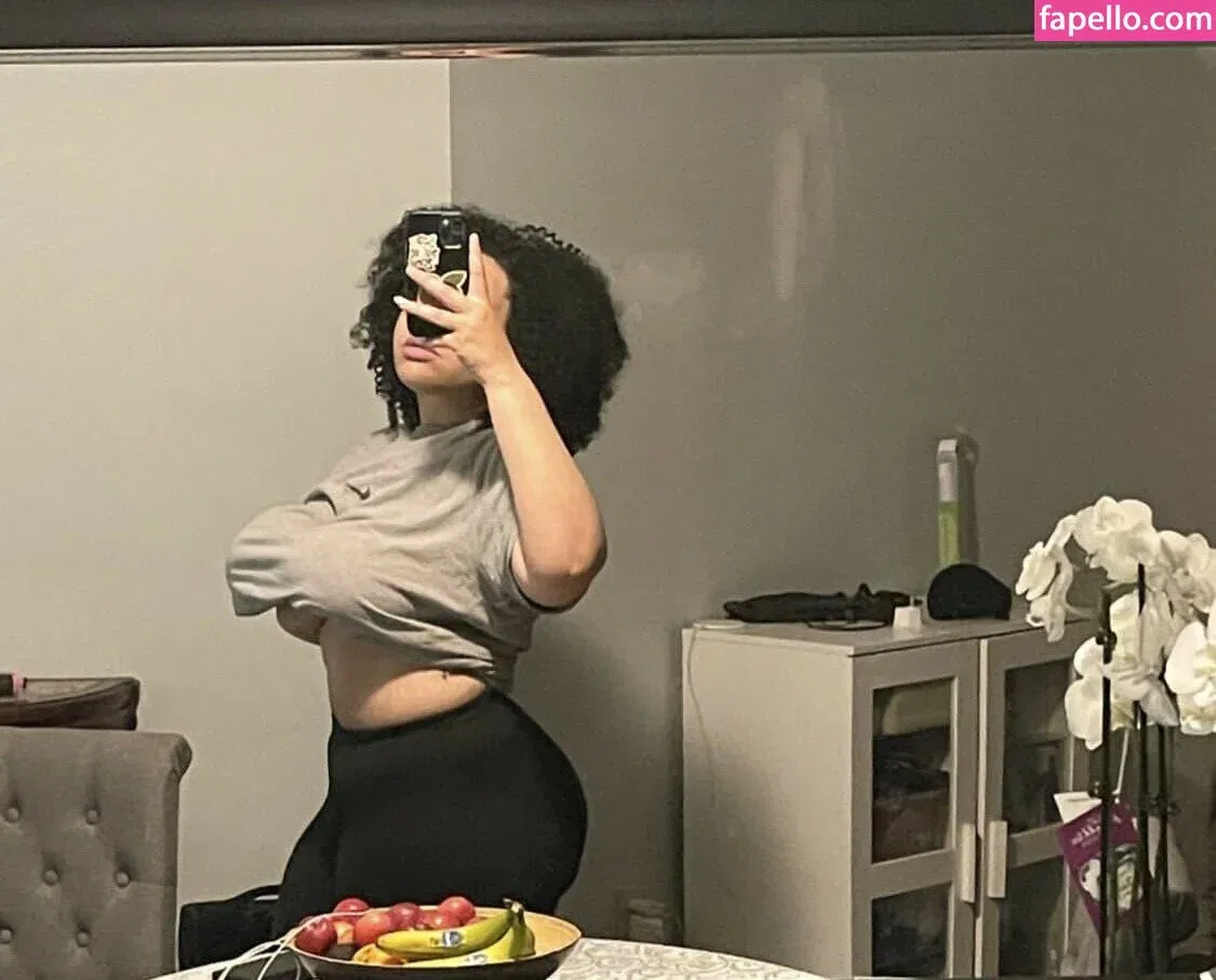 Tanya Mayenge Onlyfans Photo Gallery 