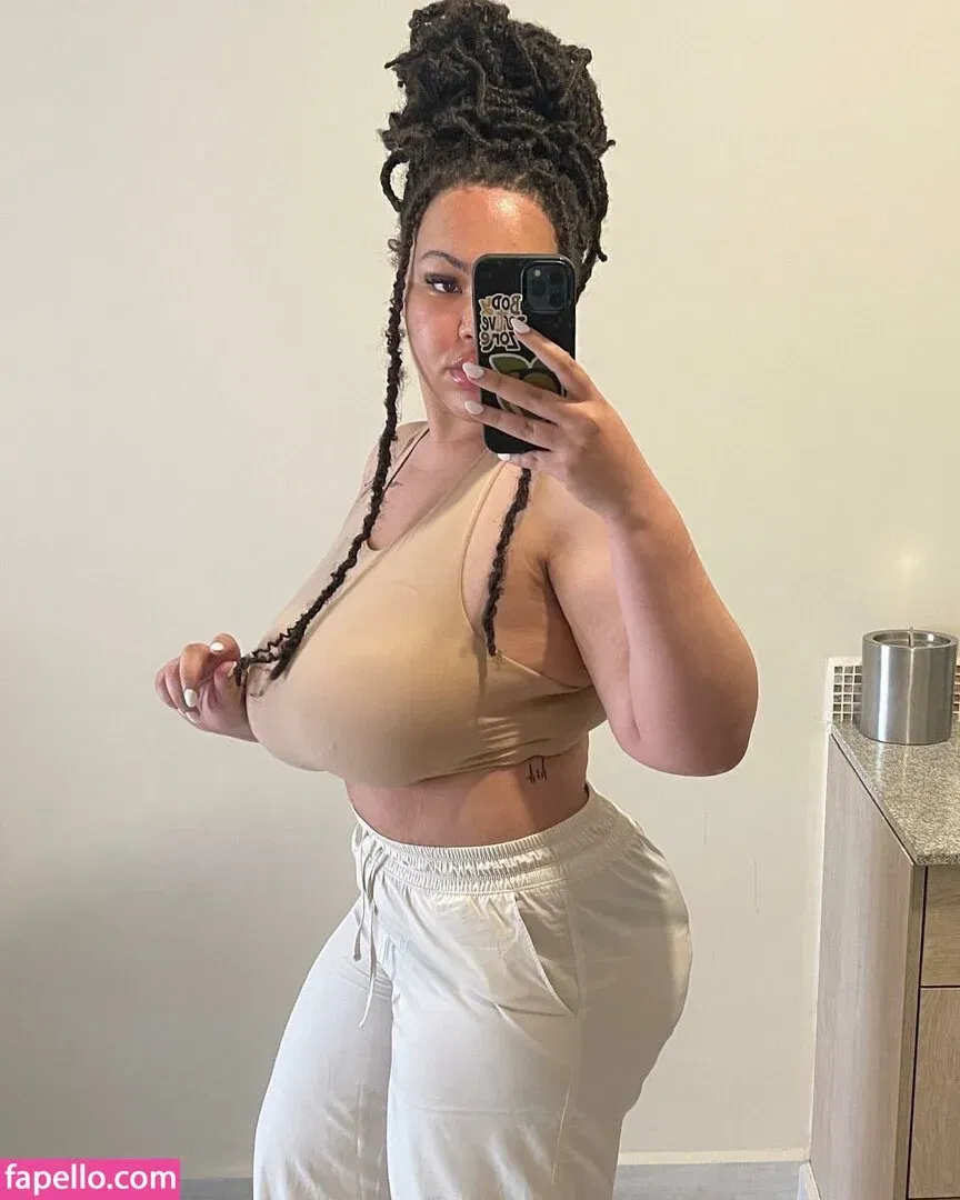 Tanya Mayenge Onlyfans Photo Gallery 