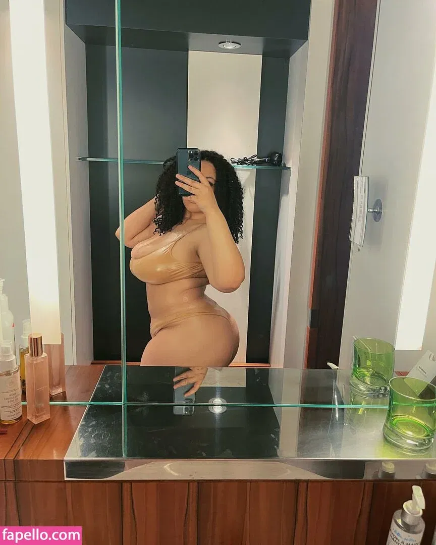 Tanya Mayenge Onlyfans Photo Gallery 