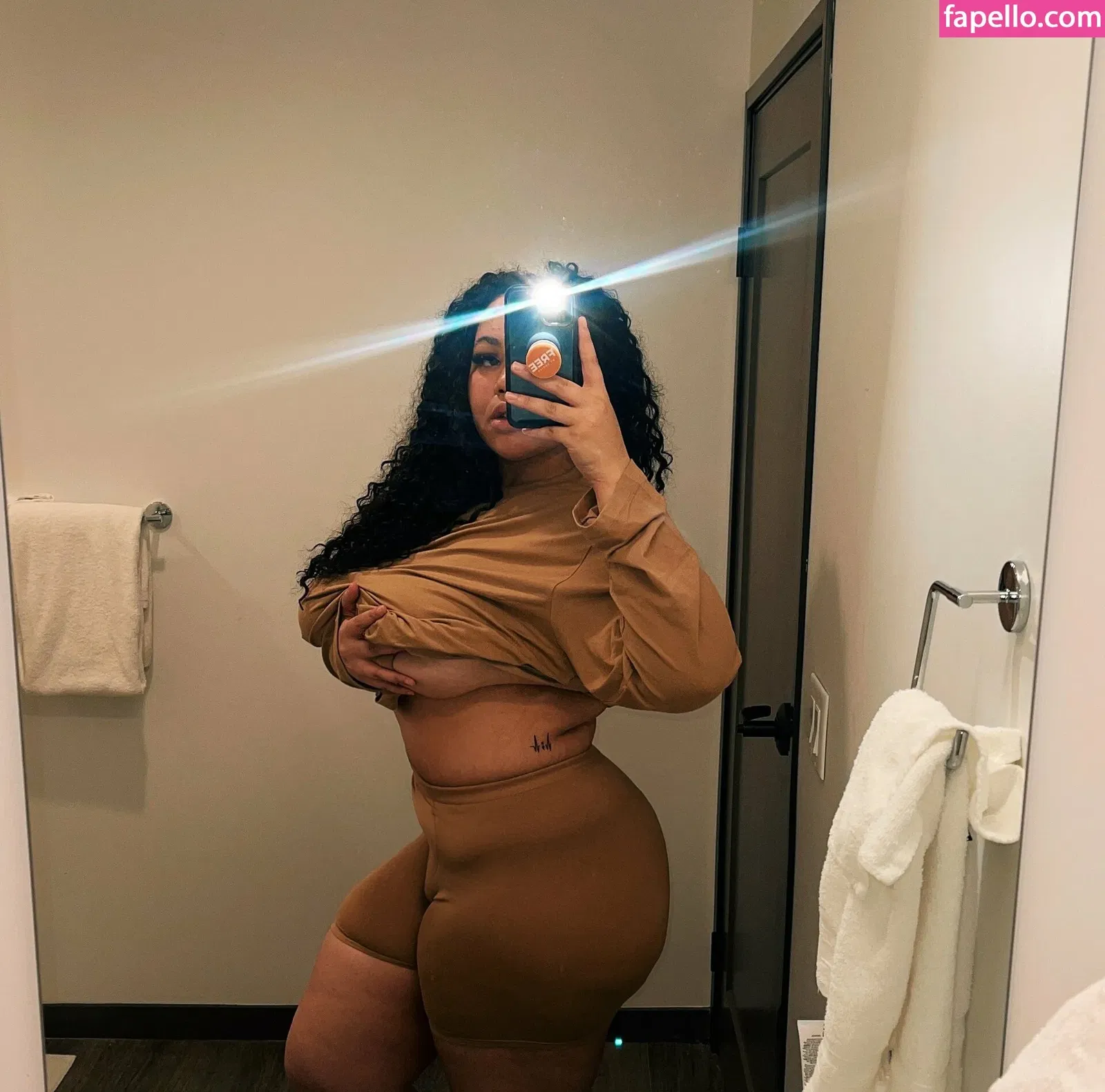 Tanya Mayenge Onlyfans Photo Gallery 