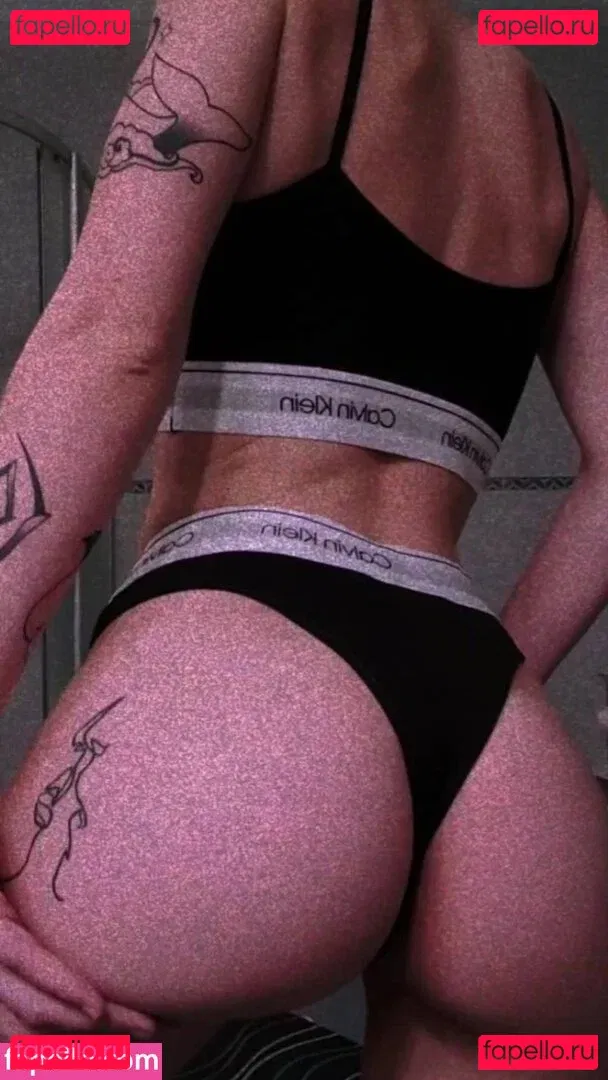 friday_west Onlyfans Photo Gallery 