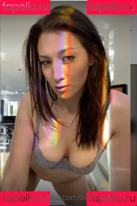 Bella Rolland Onlyfans Photo Gallery 