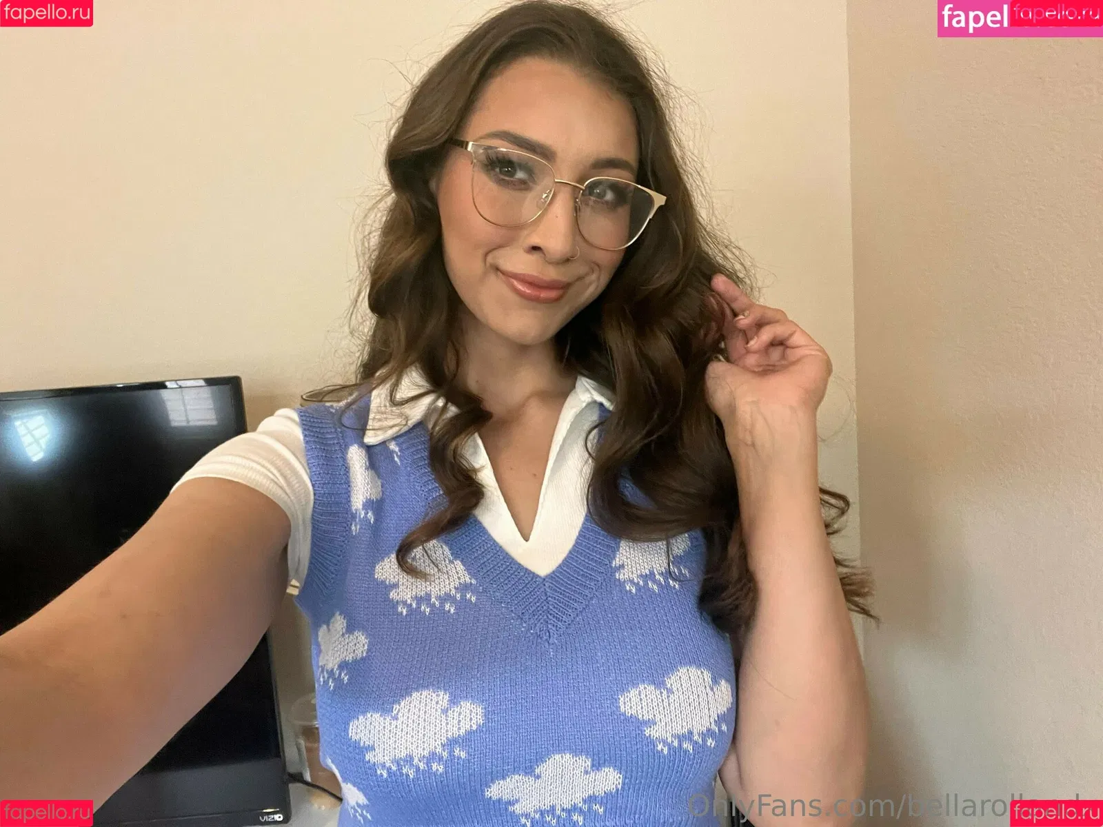 Bella Rolland Onlyfans Photo Gallery 