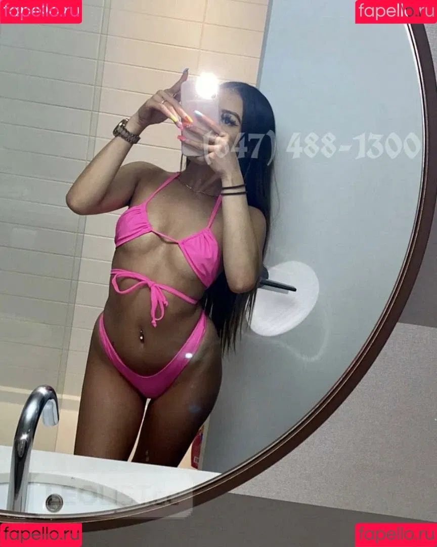 Baby Lily Onlyfans Photo Gallery 