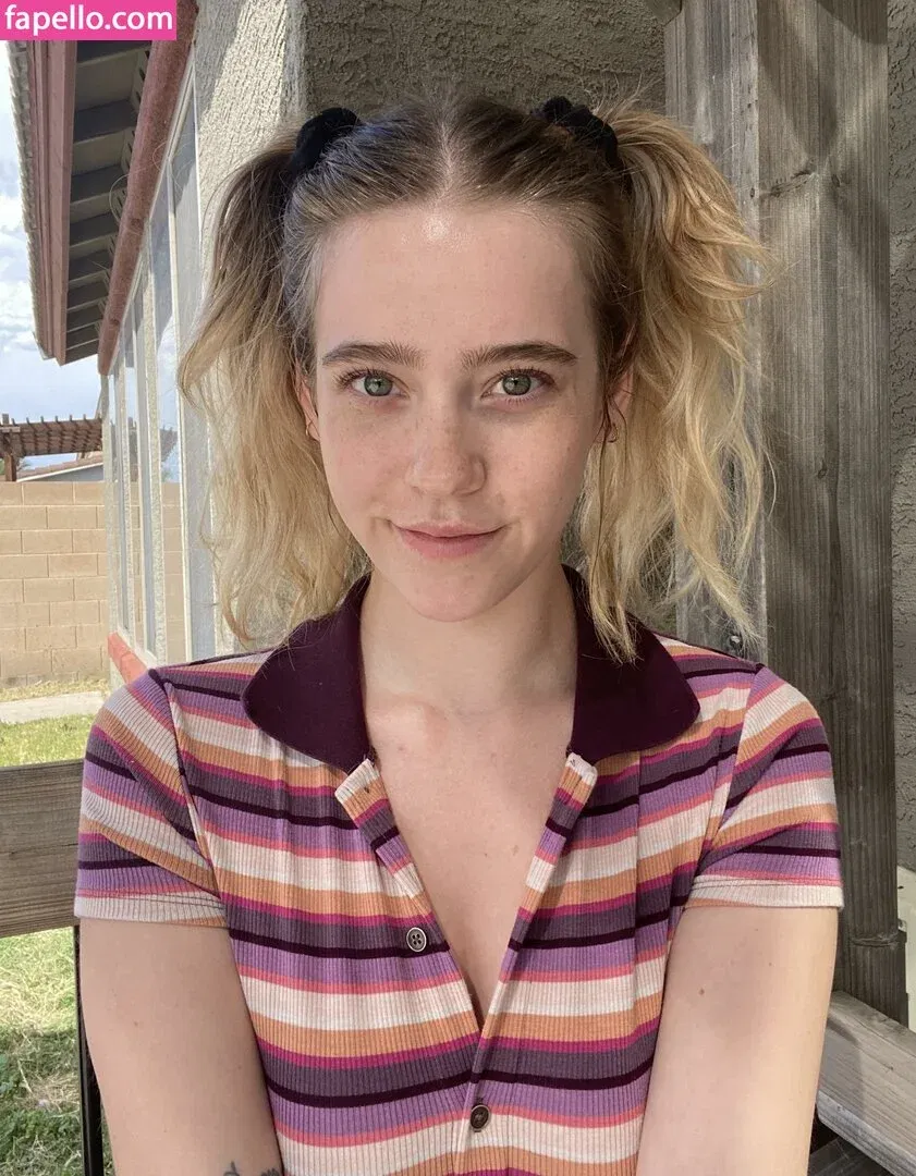 Baby Lily Onlyfans Photo Gallery 