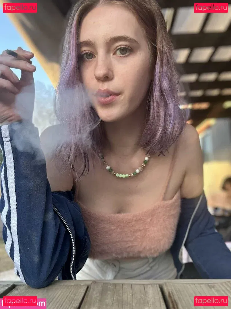 Baby Lily Onlyfans Photo Gallery 