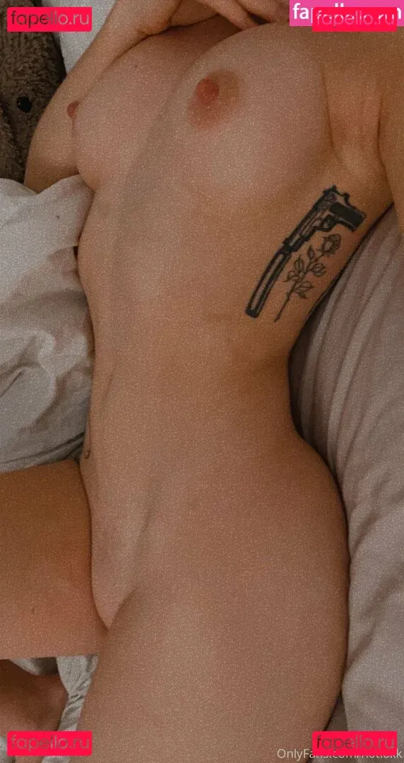 Hottlokk Onlyfans Photo Gallery 