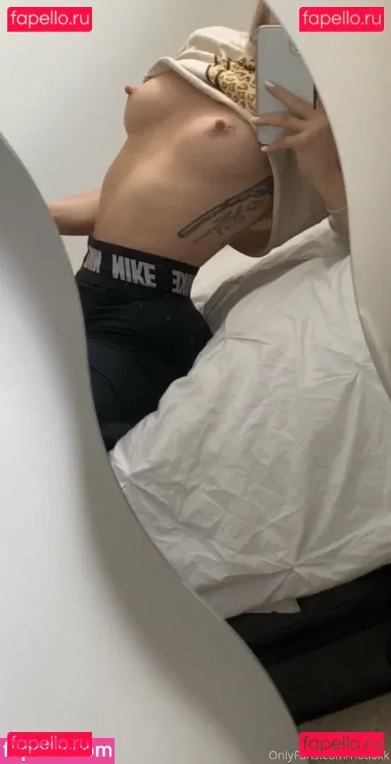 Hottlokk Onlyfans Photo Gallery 