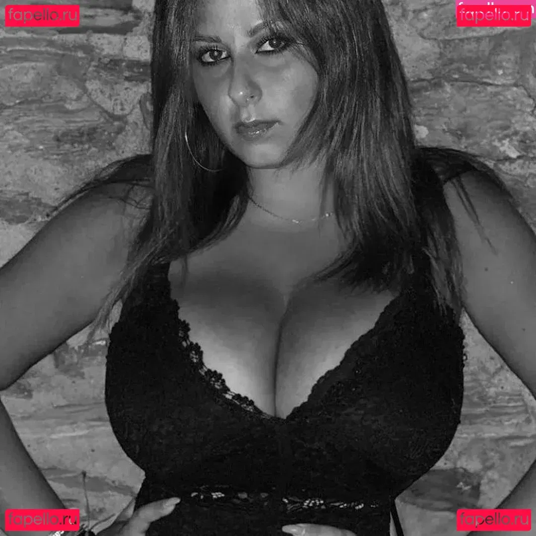 Jolanda Tummolillo Onlyfans Photo Gallery 