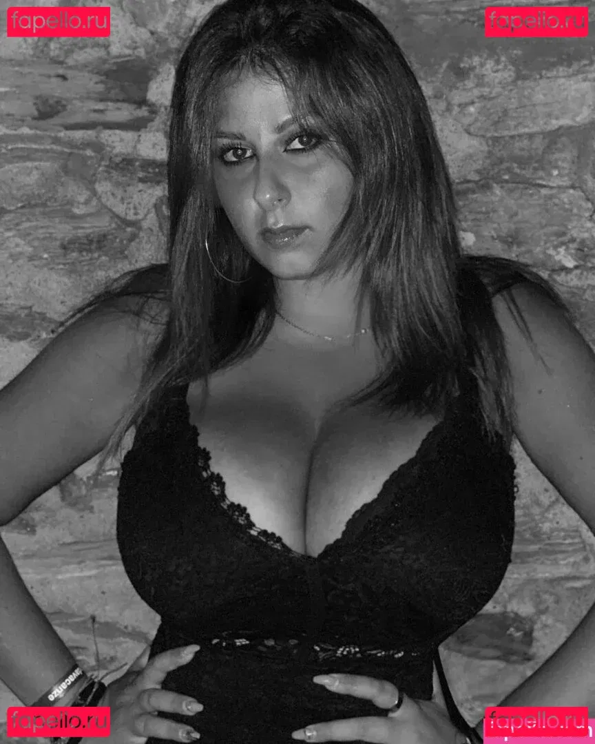 Jolanda Tummolillo Onlyfans Photo Gallery 