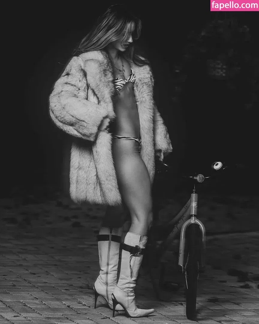 Julia Ernst Onlyfans Photo Gallery 