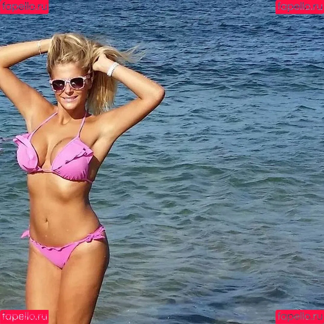 Francesca Cipriani Onlyfans Photo Gallery 