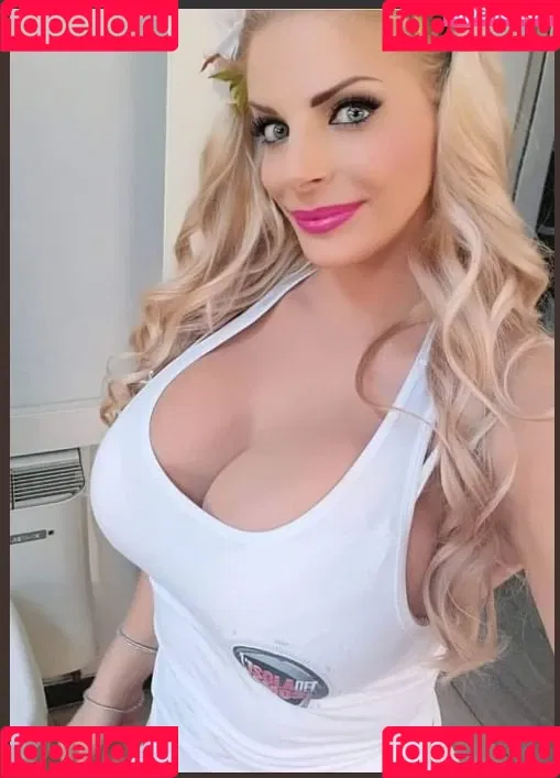 Francesca Cipriani Onlyfans Photo Gallery 