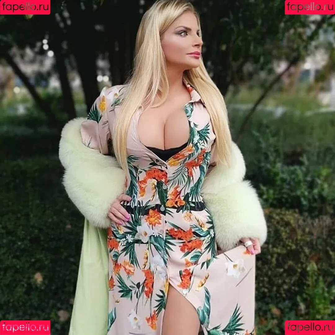 Francesca Cipriani Onlyfans Photo Gallery 