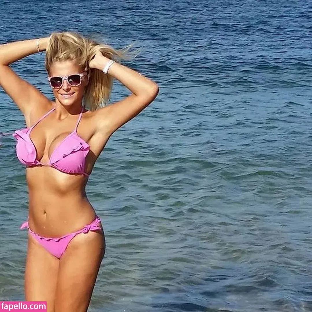 Francesca Cipriani Onlyfans Photo Gallery 