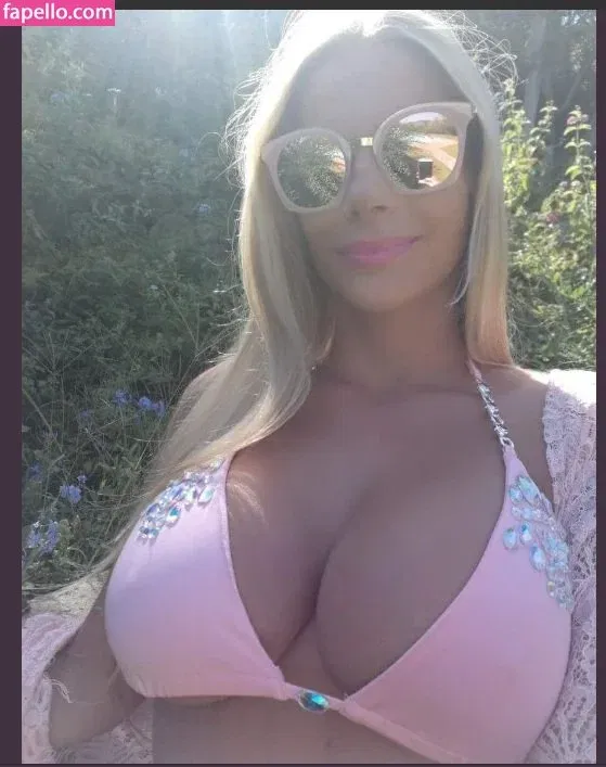 Francesca Cipriani Onlyfans Photo Gallery 