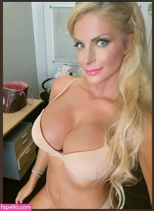 Francesca Cipriani Onlyfans Photo Gallery 