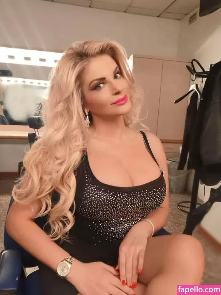 Francesca Cipriani Onlyfans Photo Gallery 