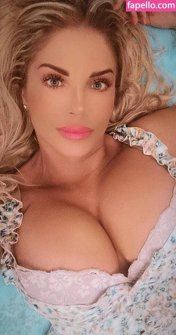 Francesca Cipriani Onlyfans Photo Gallery 