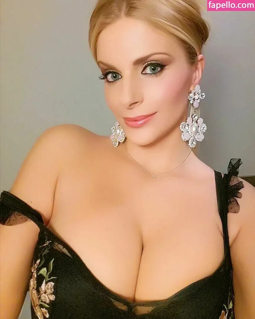 Francesca Cipriani Onlyfans Photo Gallery 