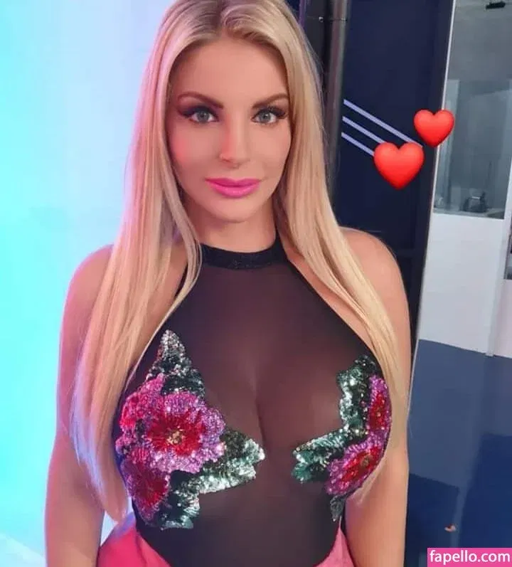 Francesca Cipriani Onlyfans Photo Gallery 