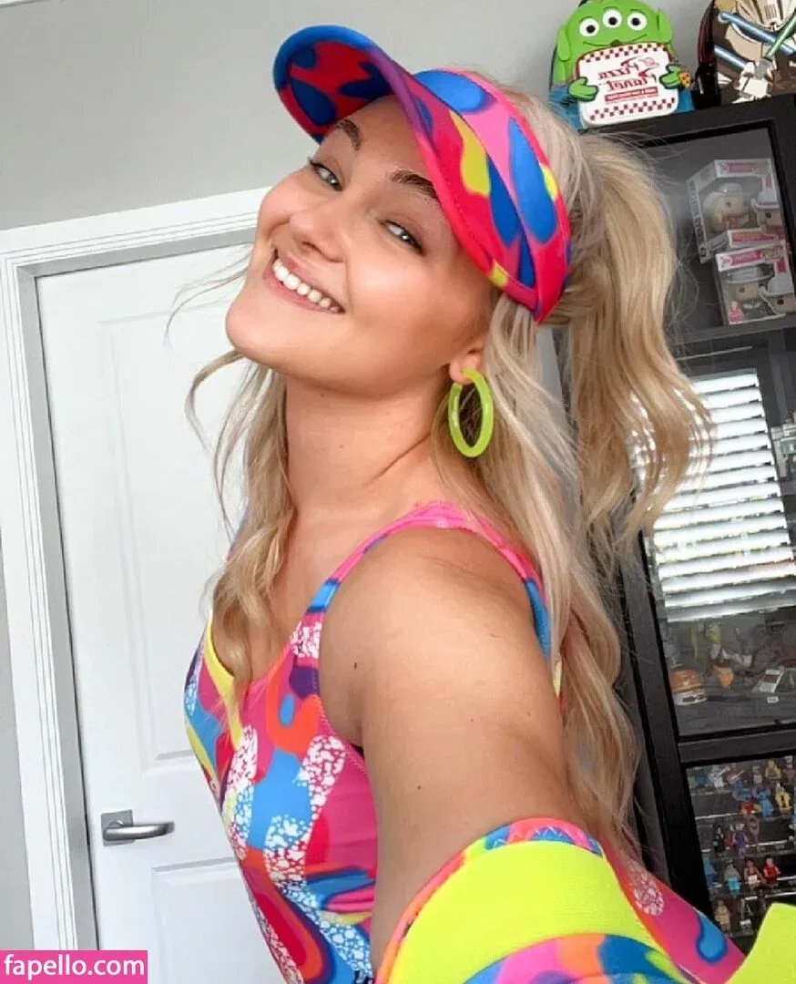 HollyRandall Onlyfans Photo Gallery 