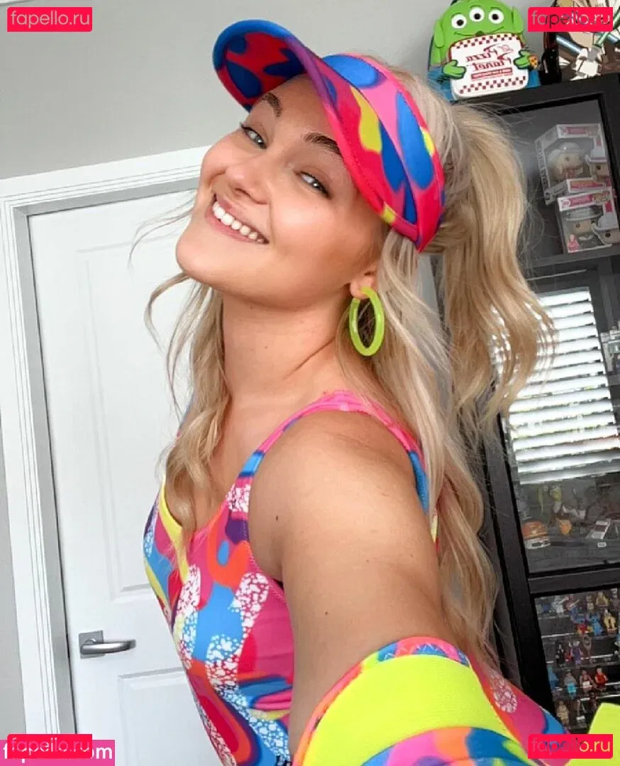 HollyRandall Onlyfans Photo Gallery 