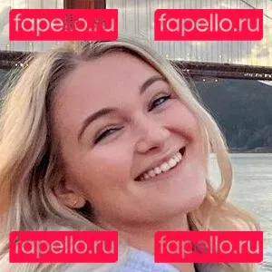 HollyRandall Onlyfans Photo Gallery 