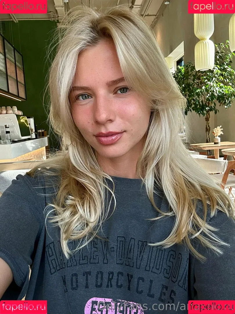 anaknoxx Onlyfans Photo Gallery 