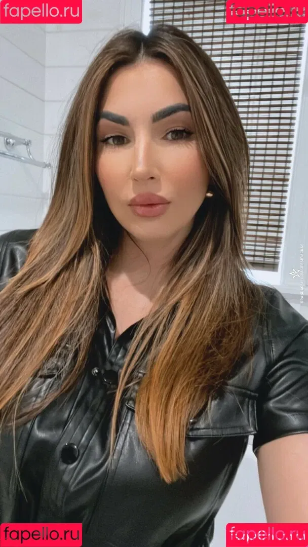 Cassie Lee Onlyfans Photo Gallery 