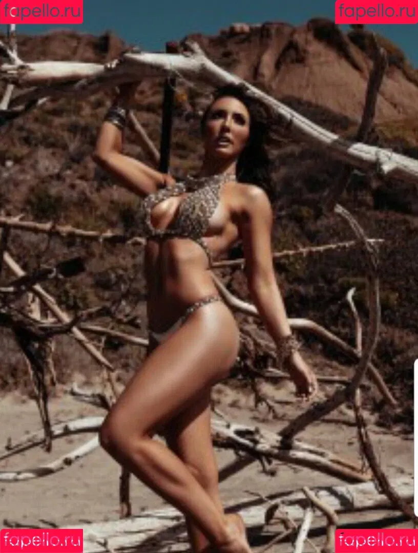 Cassie Lee Onlyfans Photo Gallery 