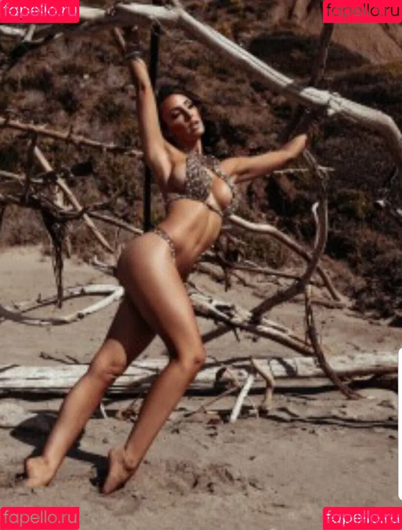 Cassie Lee Onlyfans Photo Gallery 