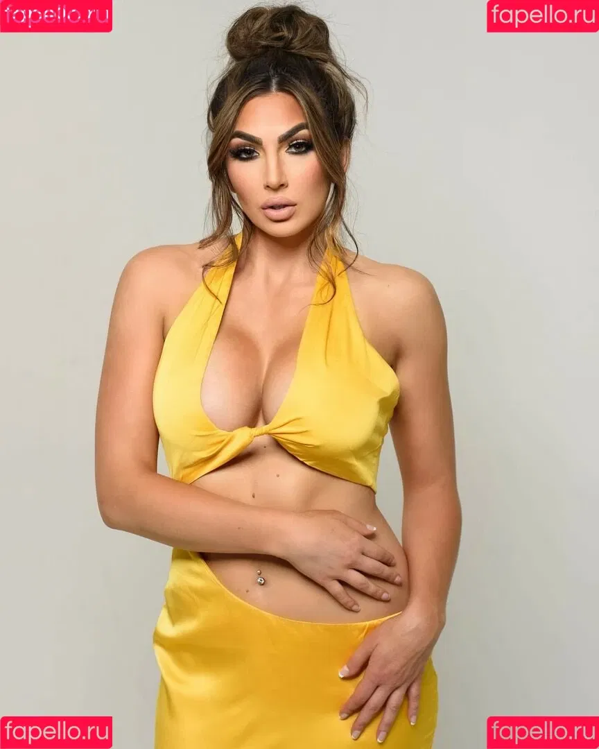 Cassie Lee Onlyfans Photo Gallery 