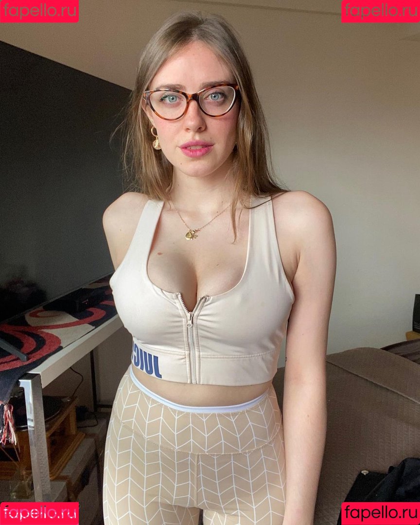 Mashenka Onlyfans Photo Gallery 