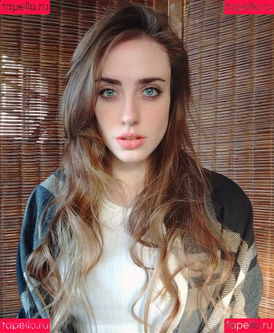 Mashenka Onlyfans Photo Gallery 