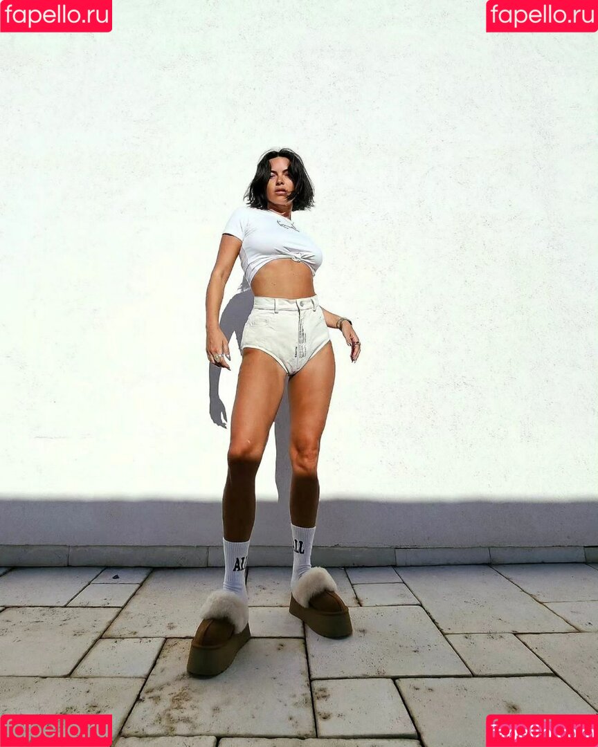 Apostoleanu Onlyfans Photo Gallery 