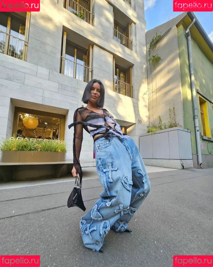 Apostoleanu Onlyfans Photo Gallery 