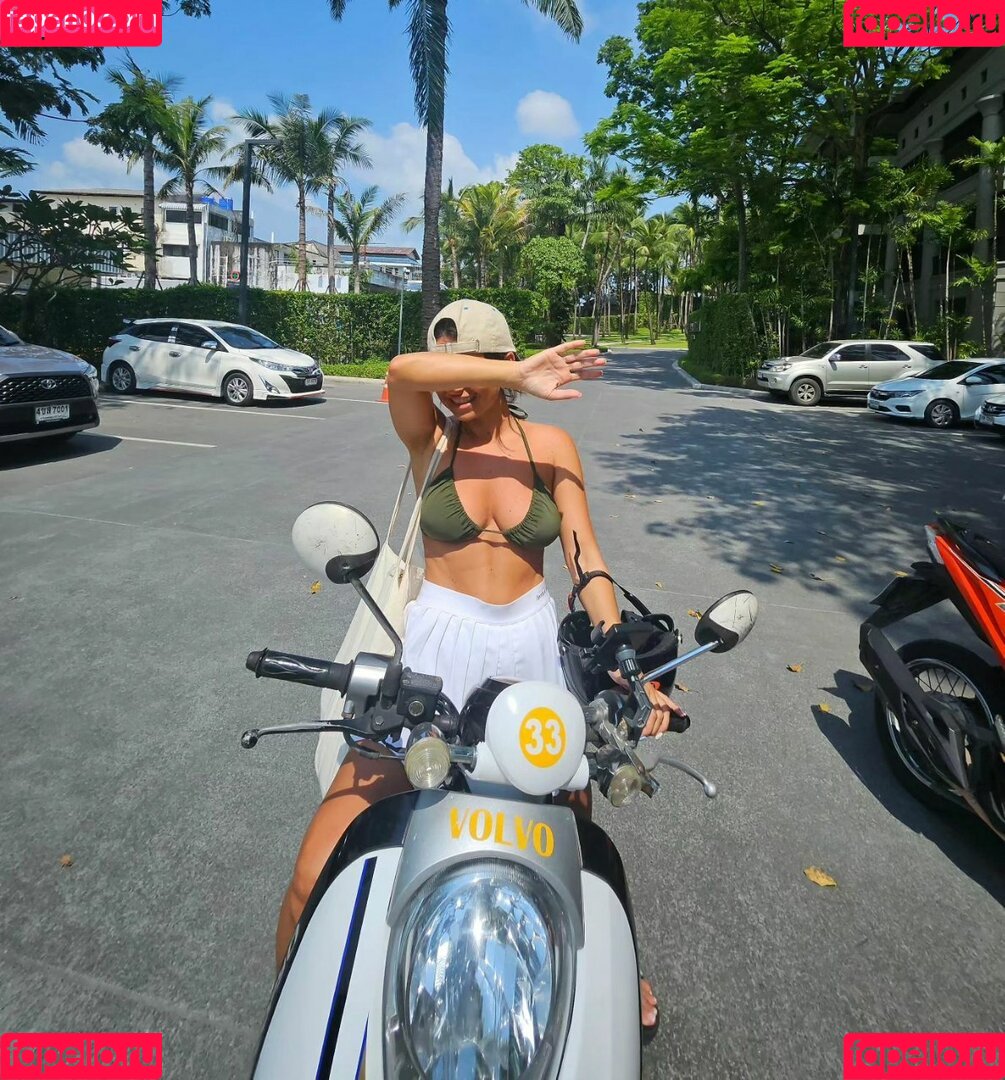 Apostoleanu Onlyfans Photo Gallery 