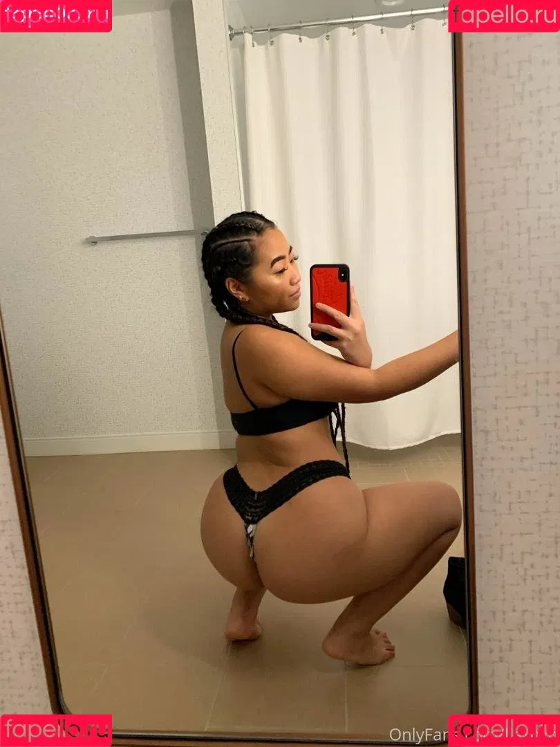 LiaMei Onlyfans Photo Gallery 
