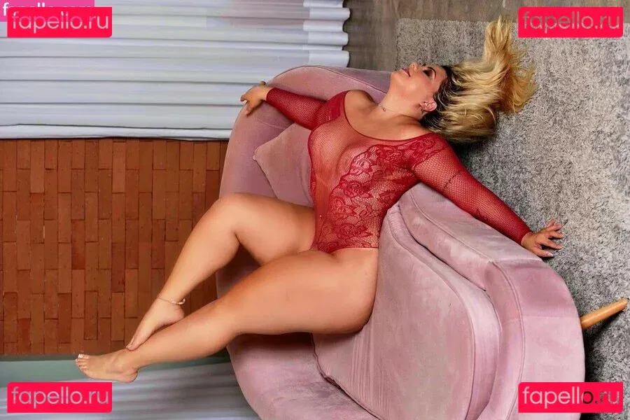 Débora Porto Onlyfans Photo Gallery 