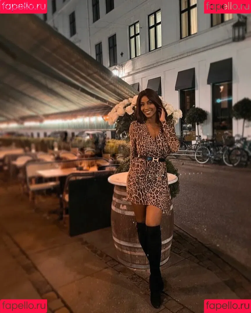 Ainett Stephens Onlyfans Photo Gallery 