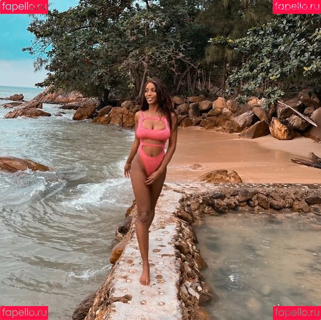 Ainett Stephens Onlyfans Photo Gallery 