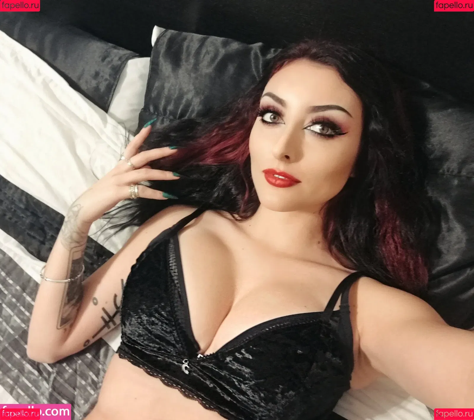 Sophie Aurelia Young Onlyfans Photo Gallery 